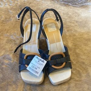 Dolce Vita Size 8 Espadrills